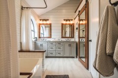 Farmhouse-Bathroom-Decor-Vanity-Rustic-Country-Style-5